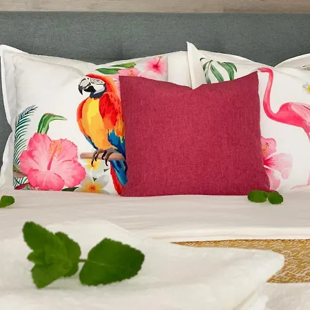 דירה A Chic Lakeside Dig - Alexandra