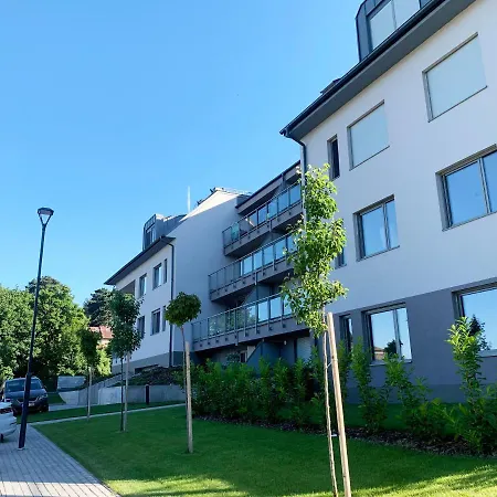 דירה A Chic Lakeside Dig - Alexandra