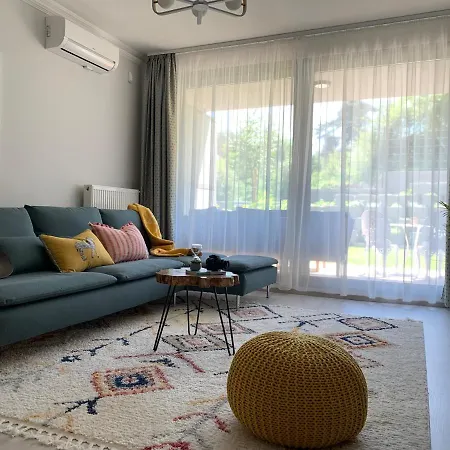 A Chic Lakeside Dig - Alexandra 公寓